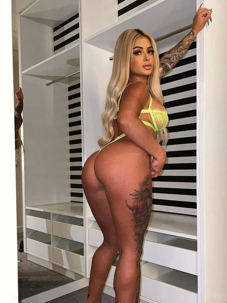 Prostituta Amira en Granada